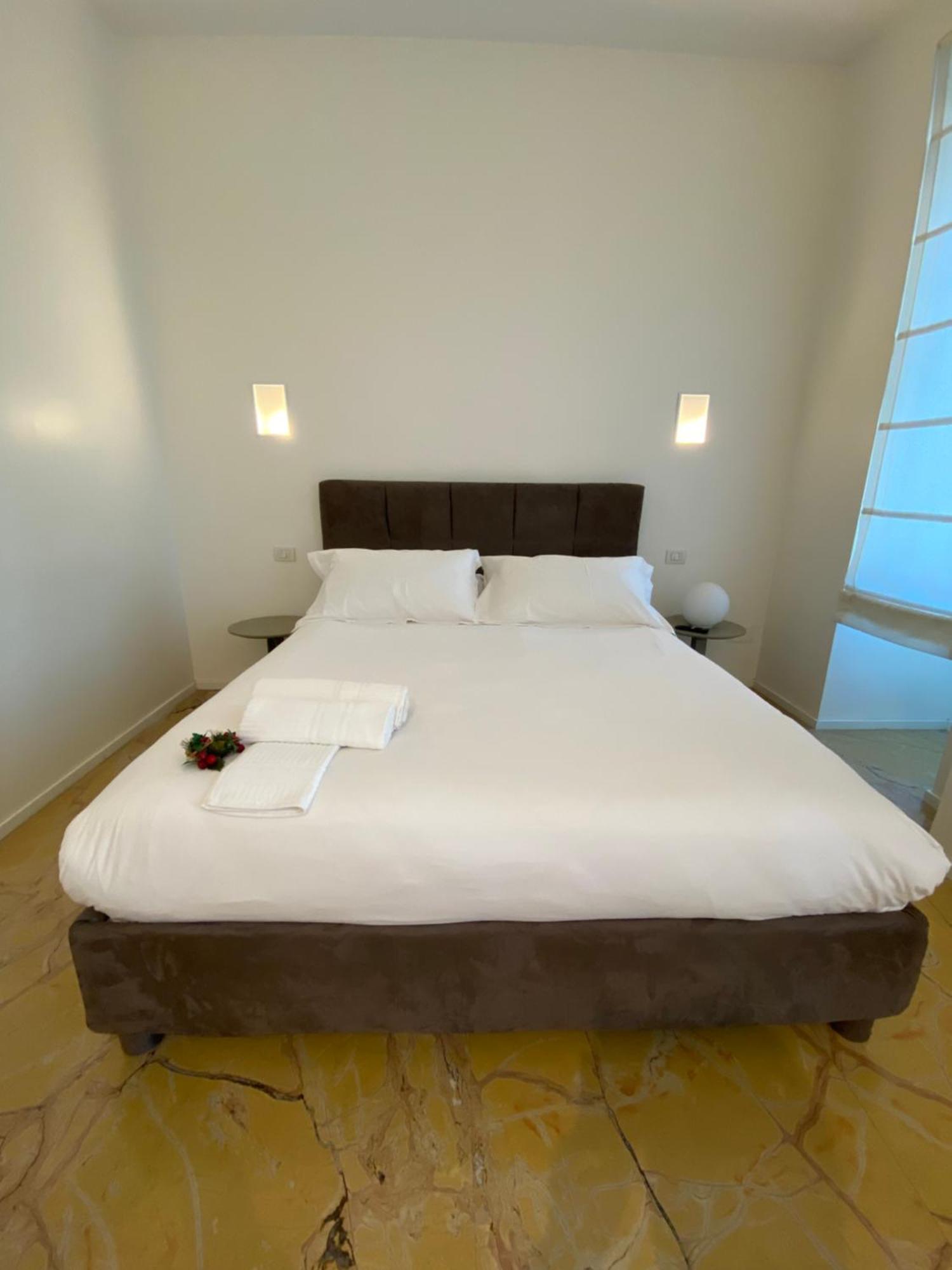 Apartamento Luxury House With Parking Nápoles Exterior foto